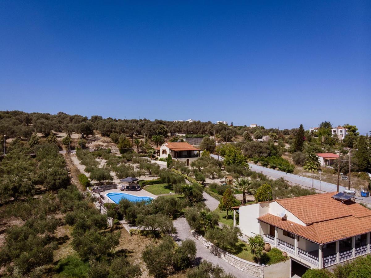Lefkothea Villas With Large Pool, Bbq & Playground Adelianos Kampos Exterior foto