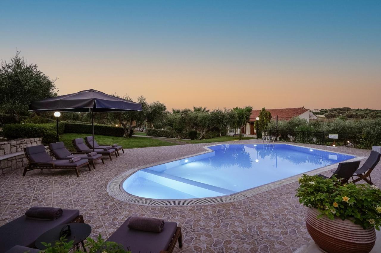 Lefkothea Villas With Large Pool, Bbq & Playground Adelianos Kampos Exterior foto